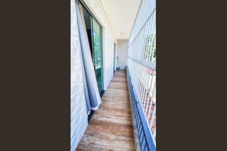 Casa para alugar com 330m², 4 quartos e 1 vagaVaranda do quarto e sala Sala segundo andar 