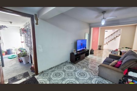 Casa para alugar com 330m², 4 quartos e 1 vagaSala