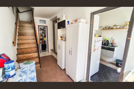 Casa para alugar com 330m², 4 quartos e 1 vagaAcesso ao segundo andar 