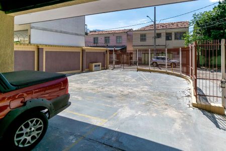 Apartamento à venda com 47m², 1 quarto e 1 vaga Apartamento à venda com 47m², 1 quarto e 1 vagaÁrea comum - Portão da garagem