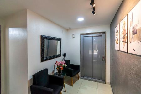 Apartamento à venda com 47m², 1 quarto e 1 vaga Apartamento à venda com 47m², 1 quarto e 1 vagaÁrea comum - Hall da entrada e elevador