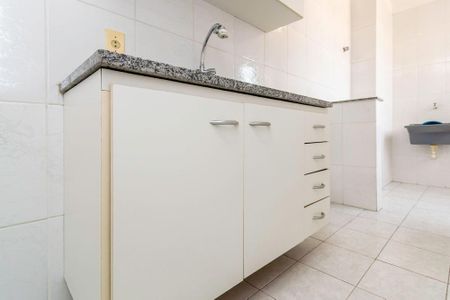 Apartamento à venda com 47m², 1 quarto e 1 vaga Apartamento à venda com 47m², 1 quarto e 1 vagaCozinha - Armários