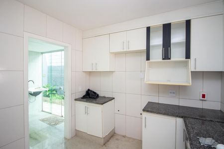 Casa de condomínio para alugar com 125m², 4 quartos e 2 vagasCozinha e Área de Serviço