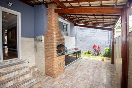 Casa de condomínio para alugar com 125m², 4 quartos e 2 vagasÁrea gourmet