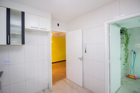 Casa de condomínio para alugar com 125m², 4 quartos e 2 vagasCozinha e Área de Serviço