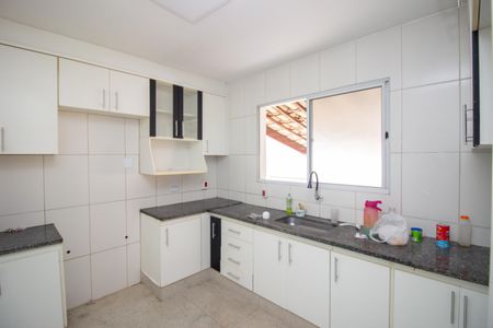 Casa de condomínio para alugar com 125m², 4 quartos e 2 vagasCozinha e Área de Serviço