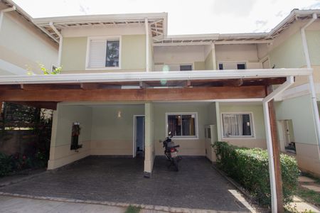 Casa de condomínio para alugar com 125m², 4 quartos e 2 vagasFachada