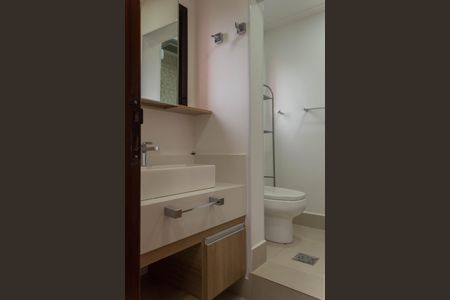 Apartamento à venda com 145m², 3 quartos e 3 vagasBanheiro da Suíte 2