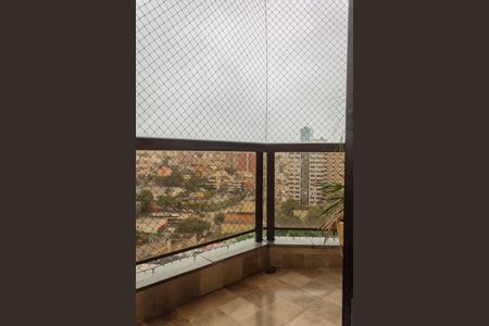 Apartamento à venda com 145m², 3 quartos e 3 vagasVaranda