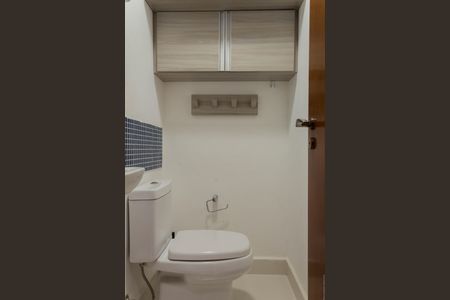 Apartamento à venda com 145m², 3 quartos e 3 vagasBanheiro de Serviço