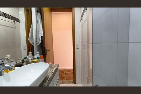 Apartamento à venda com 106m², 3 quartos e 1 vagaBanheiro da Suíte