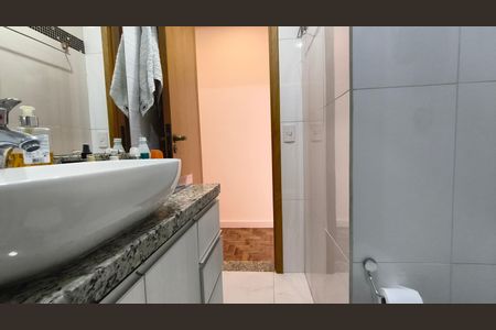 Apartamento à venda com 106m², 3 quartos e 1 vagaBanheiro da Suíte