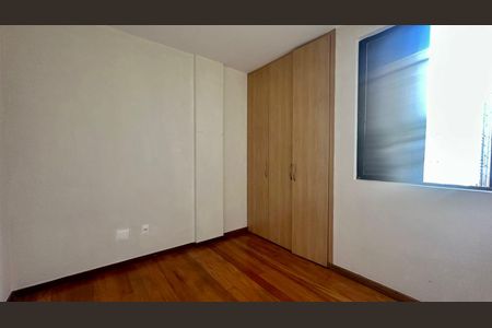 Quarto  de apartamento à venda com 3 quartos, 90m² em Estoril, Belo Horizonte