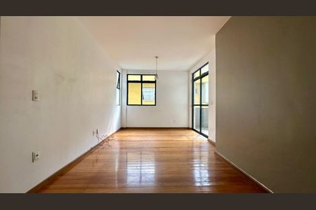 Sala  de apartamento à venda com 3 quartos, 90m² em Estoril, Belo Horizonte