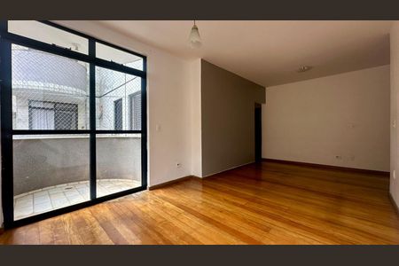 Sala  de apartamento à venda com 3 quartos, 90m² em Estoril, Belo Horizonte