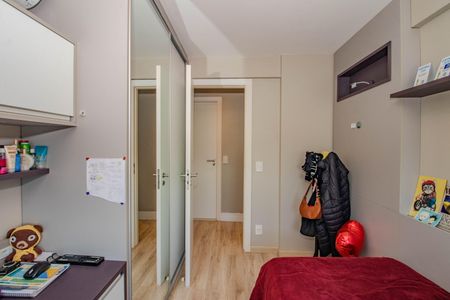 Quarto de apartamento à venda com 2 quartos, 65m² em Jardim Botânico, Porto Alegre