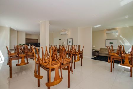 Apartamento à venda com 65m², 2 quartos e 1 vaga Apartamento à venda com 65m², 2 quartos e 1 vagaÁrea comum - Salão de festas
