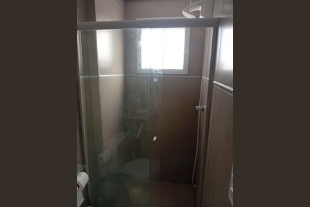 Banheiro de apartamento para alugar com 1 quarto, 41m² em Jardim Imperador, Praia Grande