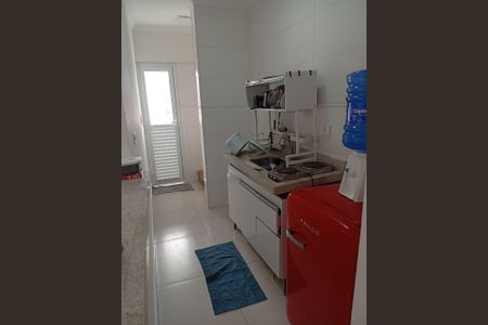 Cozinha de apartamento para alugar com 1 quarto, 41m² em Jardim Imperador, Praia Grande