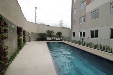 Apartamento para alugar com 35m², 2 quartos e sem vagaÁrea comum - Piscina