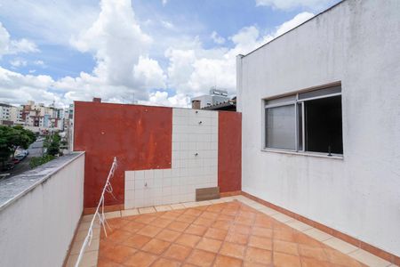 Apartamento à venda com 121m², 2 quartos e 2 vagasCobertura