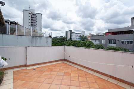 Apartamento à venda com 121m², 2 quartos e 2 vagasCobertura