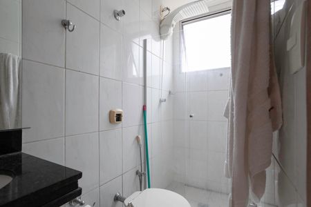 Apartamento à venda com 121m², 2 quartos e 2 vagasBanheiro da suíte 