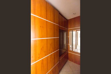 Apartamento para alugar com 60m², 2 quartos e 1 vagaCloset