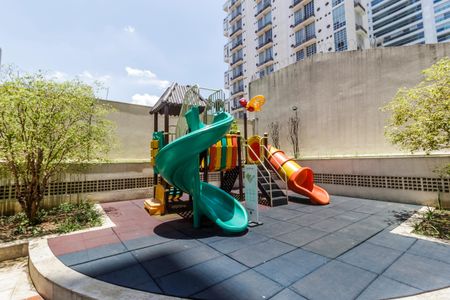Apartamento para alugar com 60m², 2 quartos e 1 vagaÁrea comum - Playground