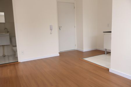 Sala de apartamento para alugar com 2 quartos, 38m² em Vila Ema, São Paulo