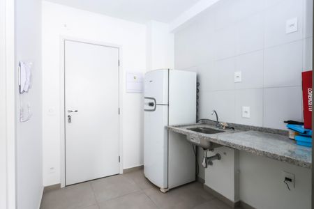 Cozinha de kitnet/studio para alugar com 1 quarto, 24m² em Aclimação, São Paulo