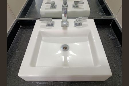 Apartamento para alugar com 45m², 1 quarto e 1 vaga Apartamento para alugar com 45m², 1 quarto e 1 vagaBanheiro