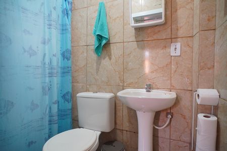 Banheiro  de casa à venda com 1 quarto, 45m² em Passo das Pedras, Porto Alegre