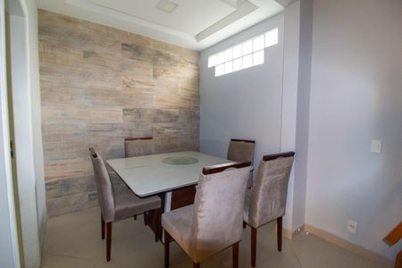 Casa à venda com 3 quartos, 100m² em Piratininga, Niterói