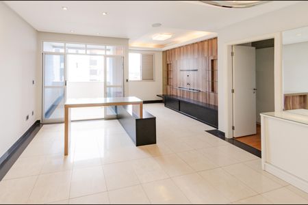 Sala de apartamento para alugar com 2 quartos, 77m² em Buritis, Belo Horizonte