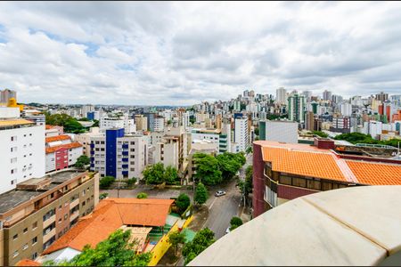 Apartamento para alugar com 77m², 2 quartos e 2 vagasVista