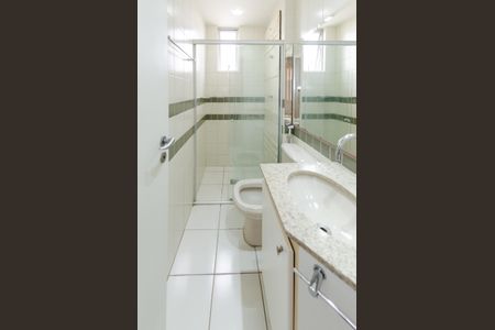 Apartamento para alugar com 77m², 2 quartos e 2 vagasBanheiro social