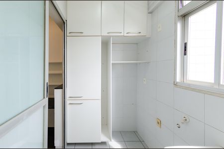 Apartamento para alugar com 77m², 2 quartos e 2 vagasÁrea de serviço