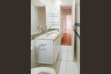 Apartamento para alugar com 77m², 2 quartos e 2 vagasBanheiro social