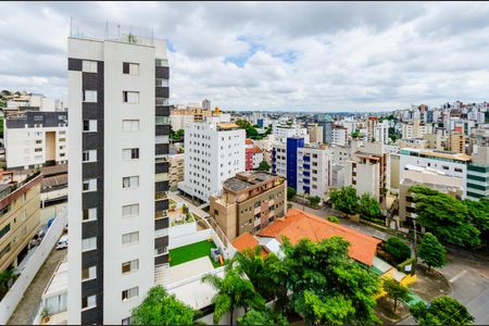 Apartamento para alugar com 77m², 2 quartos e 2 vagasVista