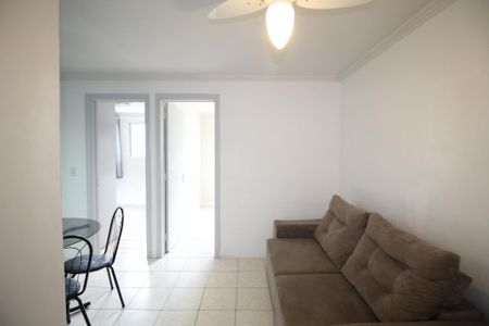 Sala de apartamento para alugar com 2 quartos, 42m² em Parque Santa Fé, Porto Alegre