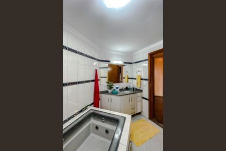 Apartamento à venda com 142m², 3 quartos e 2 vagasBanheiro da Suíte