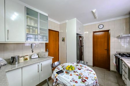Apartamento à venda com 142m², 3 quartos e 2 vagasCozinha