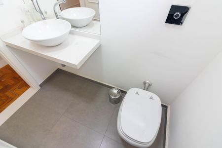 Apartamento à venda com 135m², 3 quartos e 1 vagaBanheiro 2