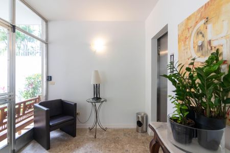 Apartamento à venda com 135m², 3 quartos e 1 vagaHall de entrada