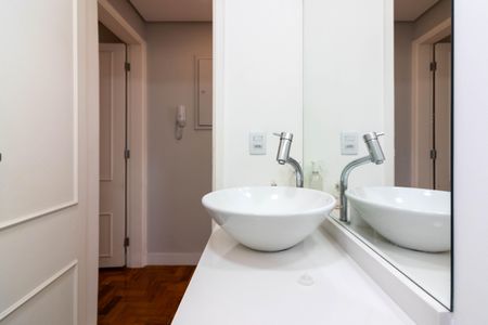 Apartamento à venda com 135m², 3 quartos e 1 vagaBanheiro 2