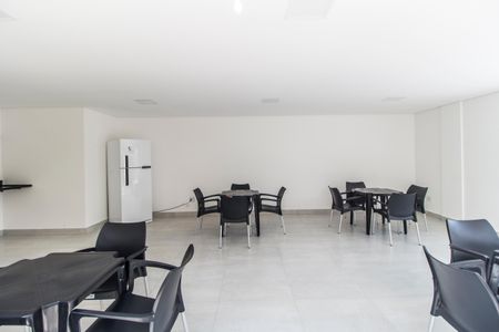 Apartamento para alugar com 43m², 1 quarto e 1 vaga Apartamento para alugar com 43m², 1 quarto e 1 vagaÁrea comum - Salão de festas