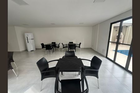 Apartamento para alugar com 60m², 2 quartos e 1 vaga Apartamento para alugar com 60m², 2 quartos e 1 vagaÁrea comum - Salão de festas