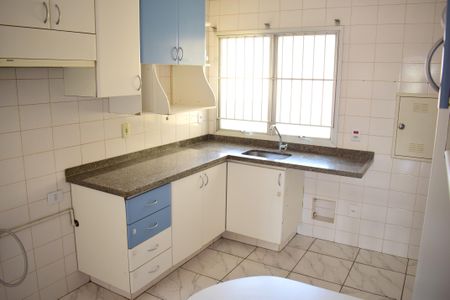 Apartamento para alugar com 124m², 2 quartos e 2 vagasCozinha 