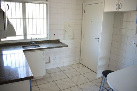 Apartamento para alugar com 124m², 2 quartos e 2 vagasCozinha - Armários
